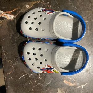 BRAND NEW LIGHT UP SPIDER-MAN TODDLER CROCS 6T
